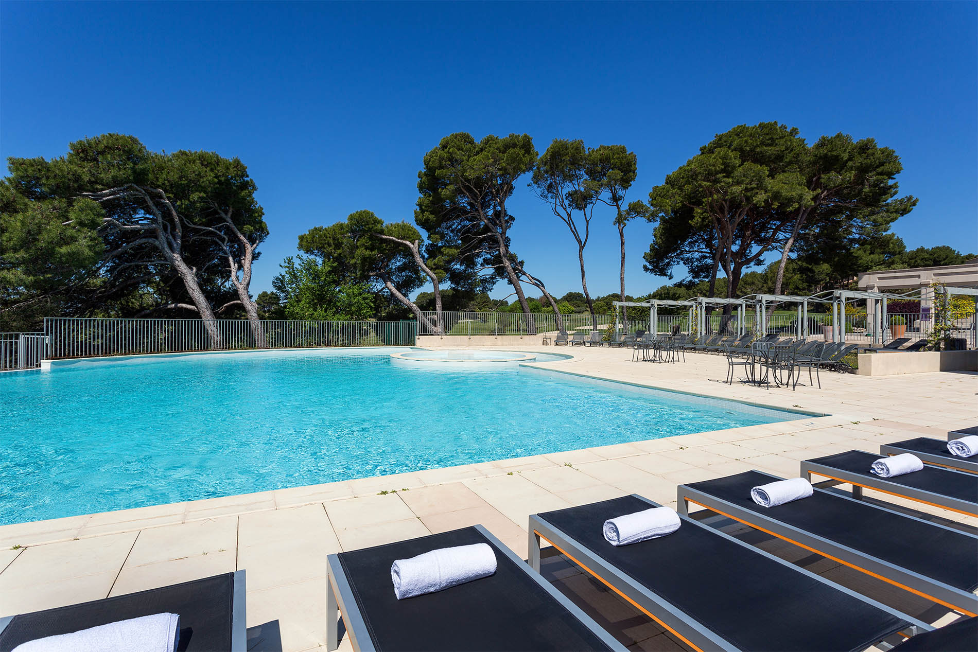 Isle sur la Sorgue 2p 2