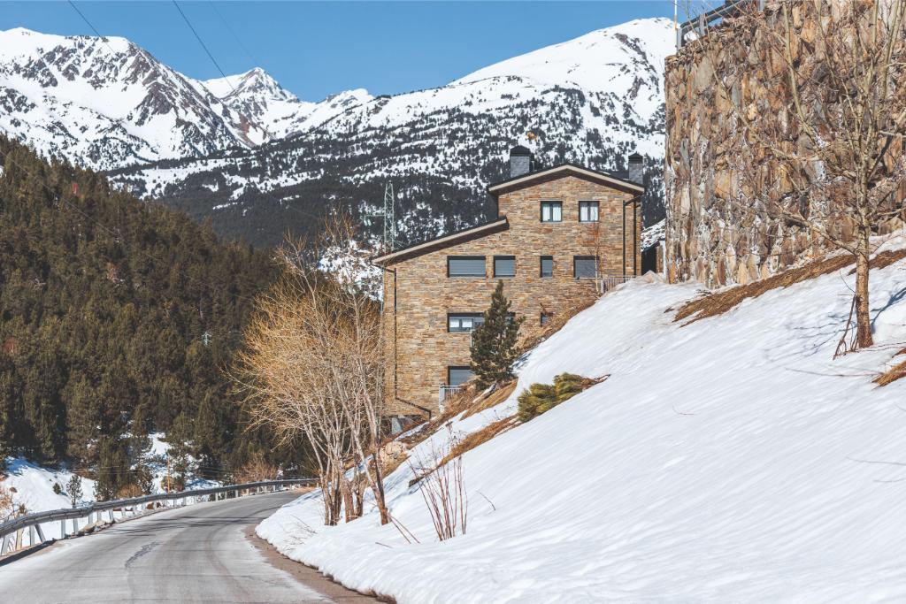 Andorra Peretol Sunari 2p 4p