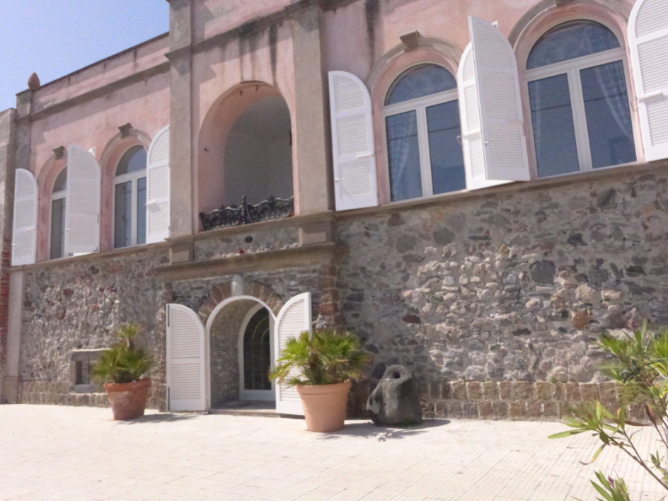 Casa Bacot, Lipari