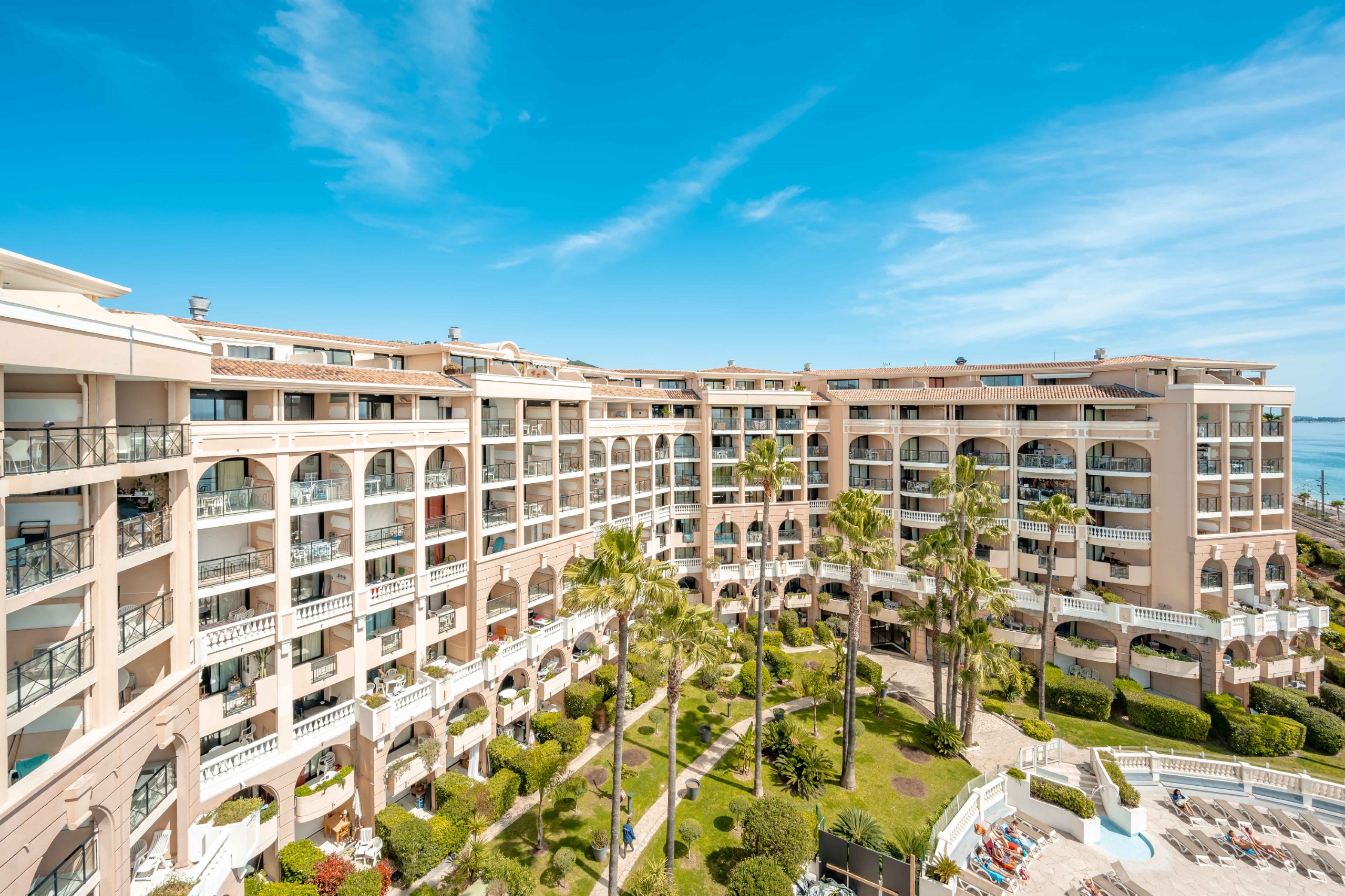 Cannes Verrerie 2p4p A/C Sea View