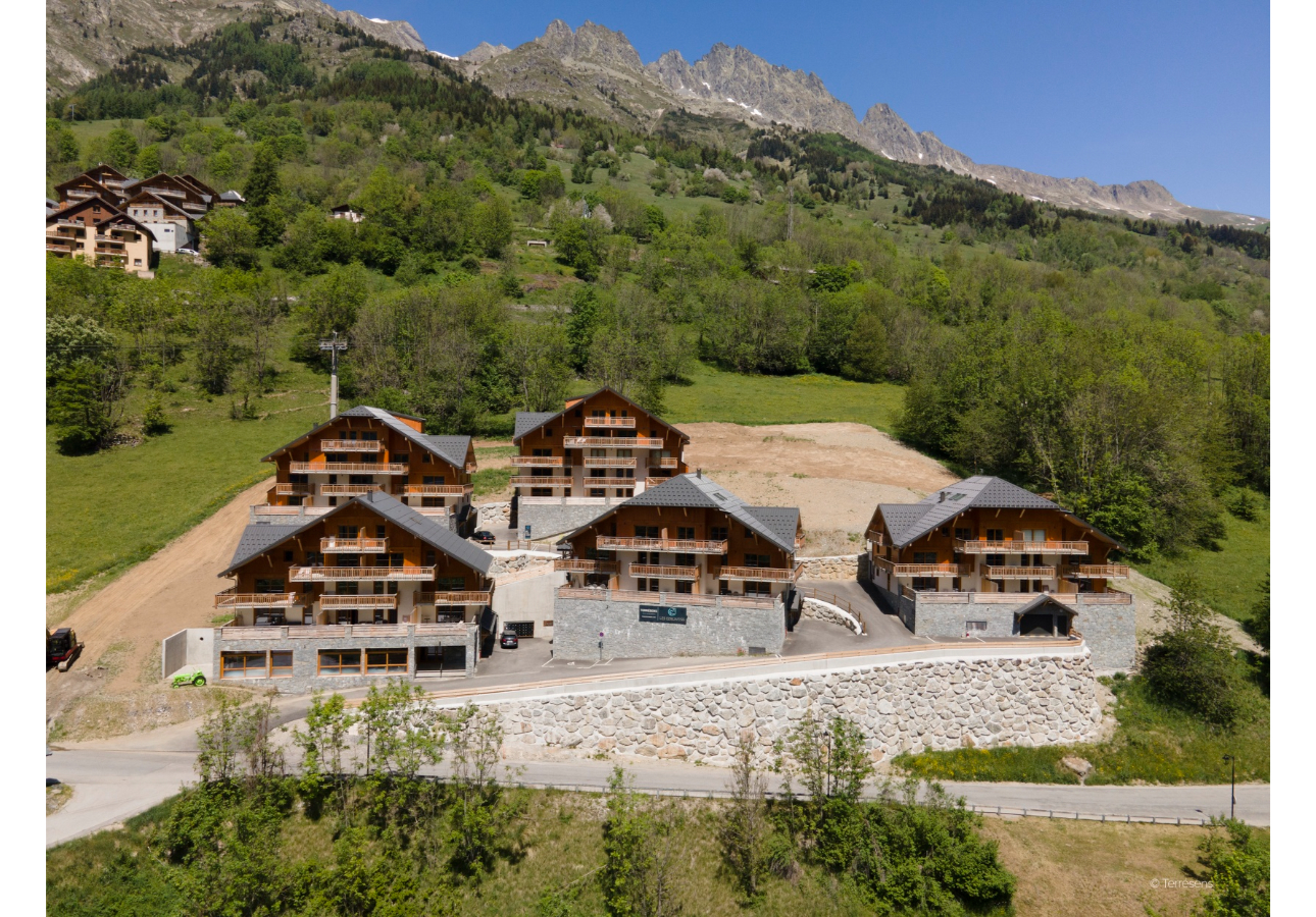 Les Edelweiss TS 3p6p Premium A36P
