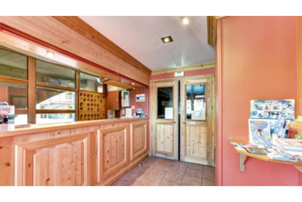 Vega Residence 3P6S