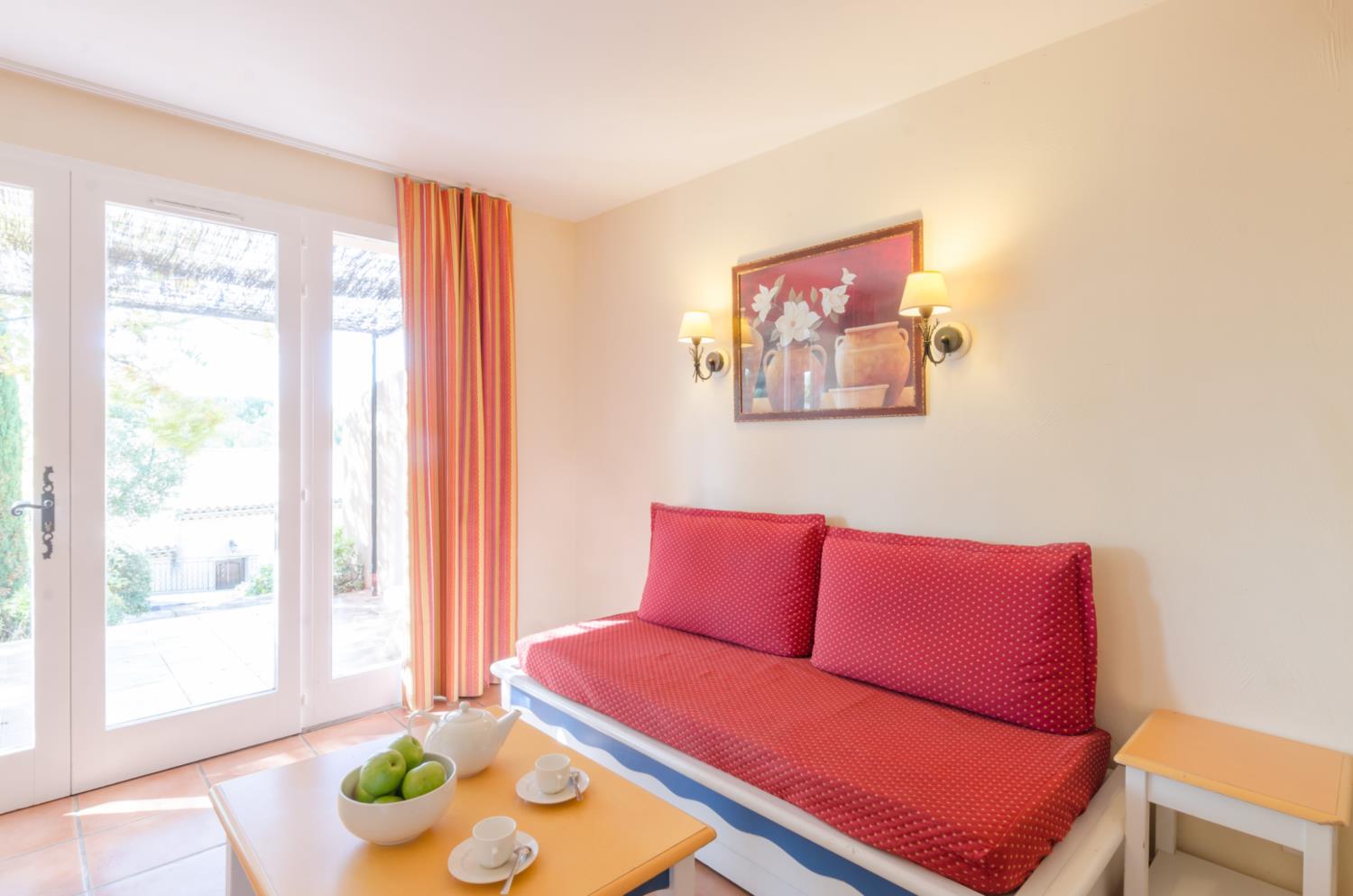 Pont Royal en Provence 3p8p NR