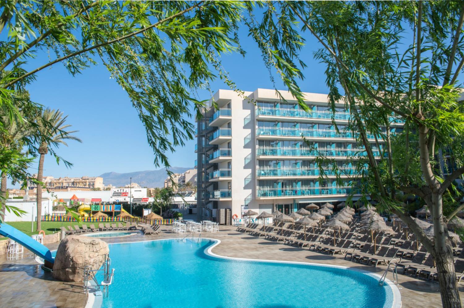 Hotel Roquetas el Palmeral Vue Piscine