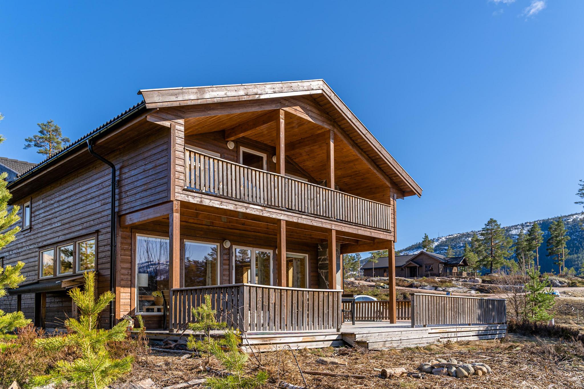 Lakehouse 14p