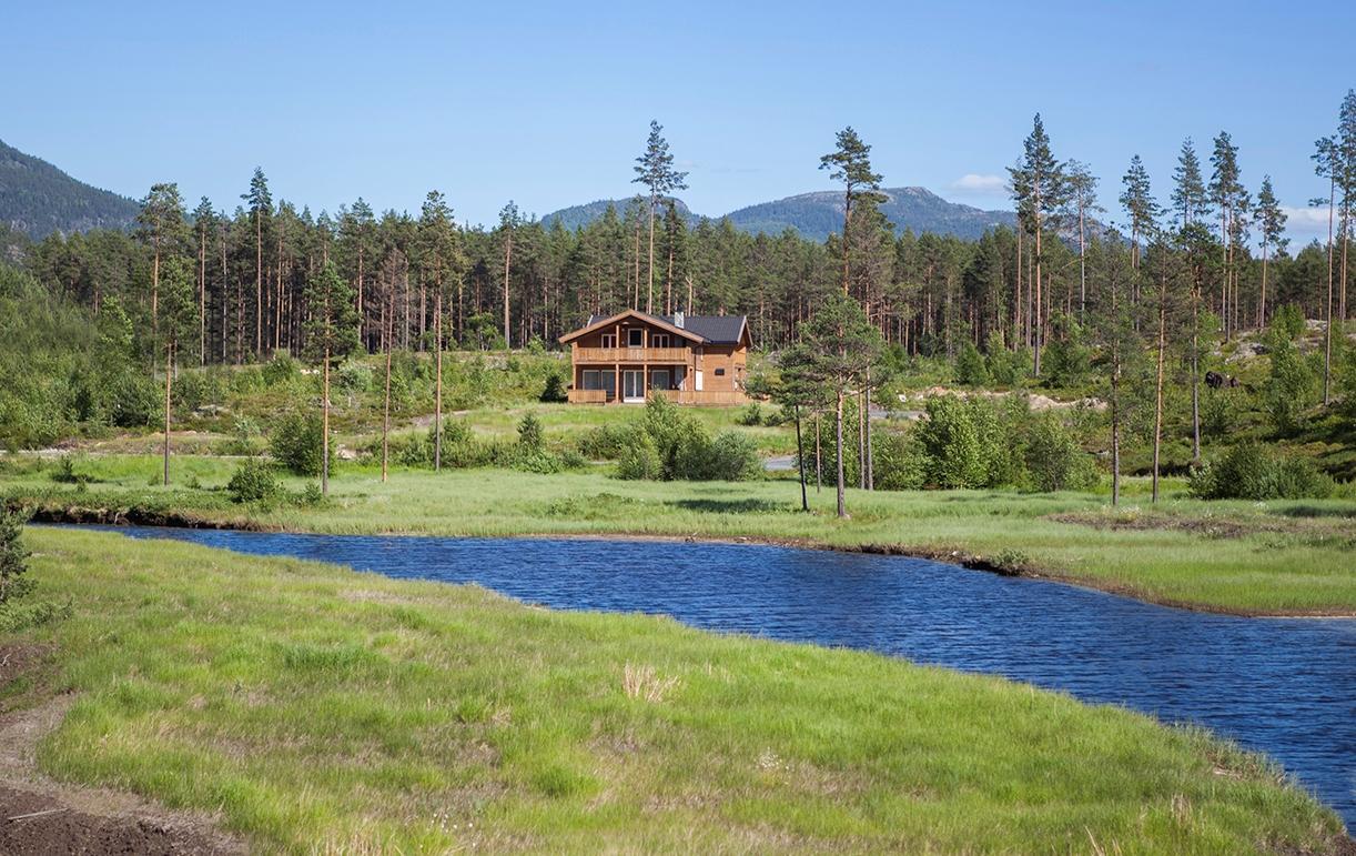 Lakehouse 14p
