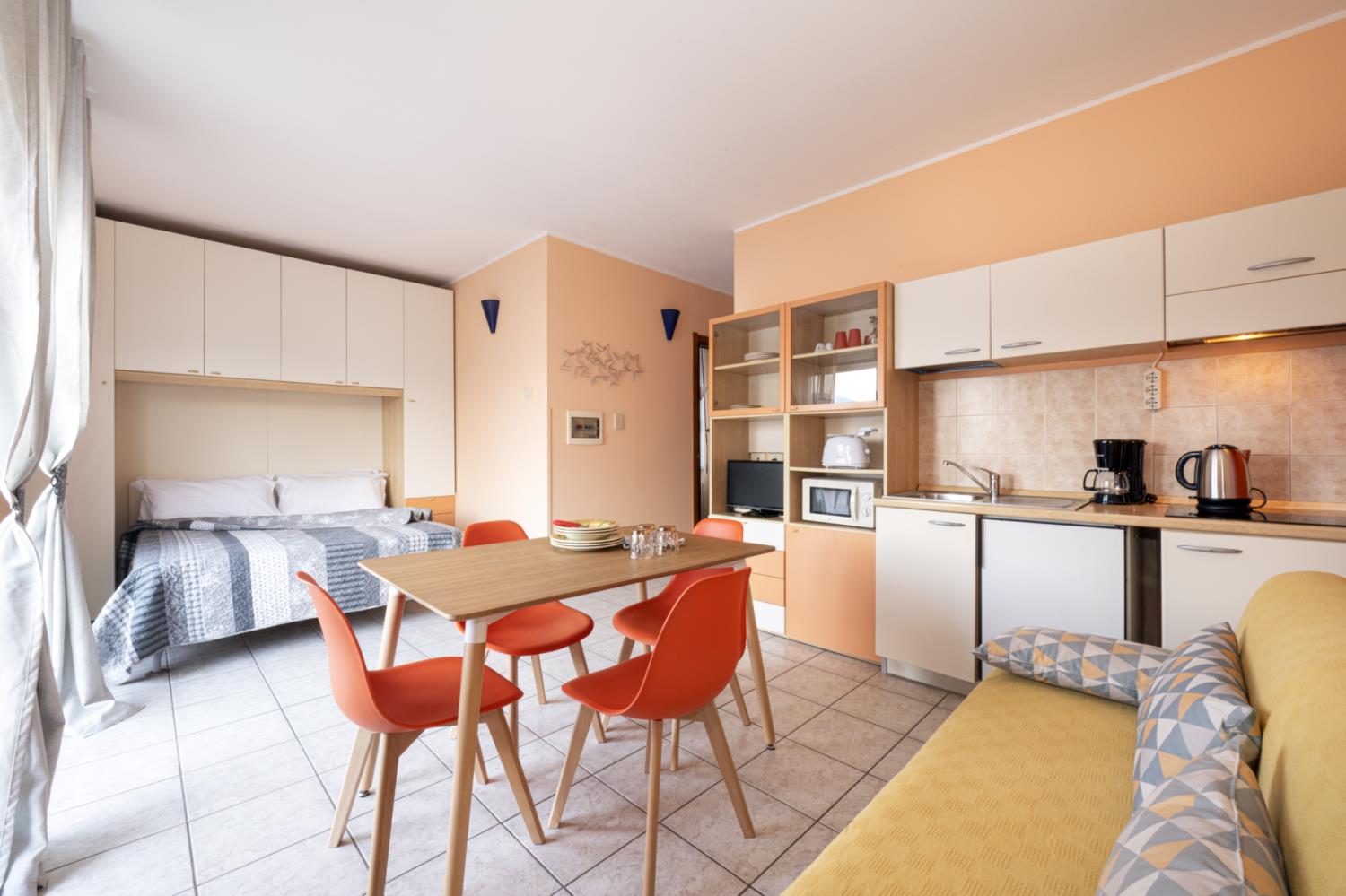 Bilocale 6 with balcony/terrace