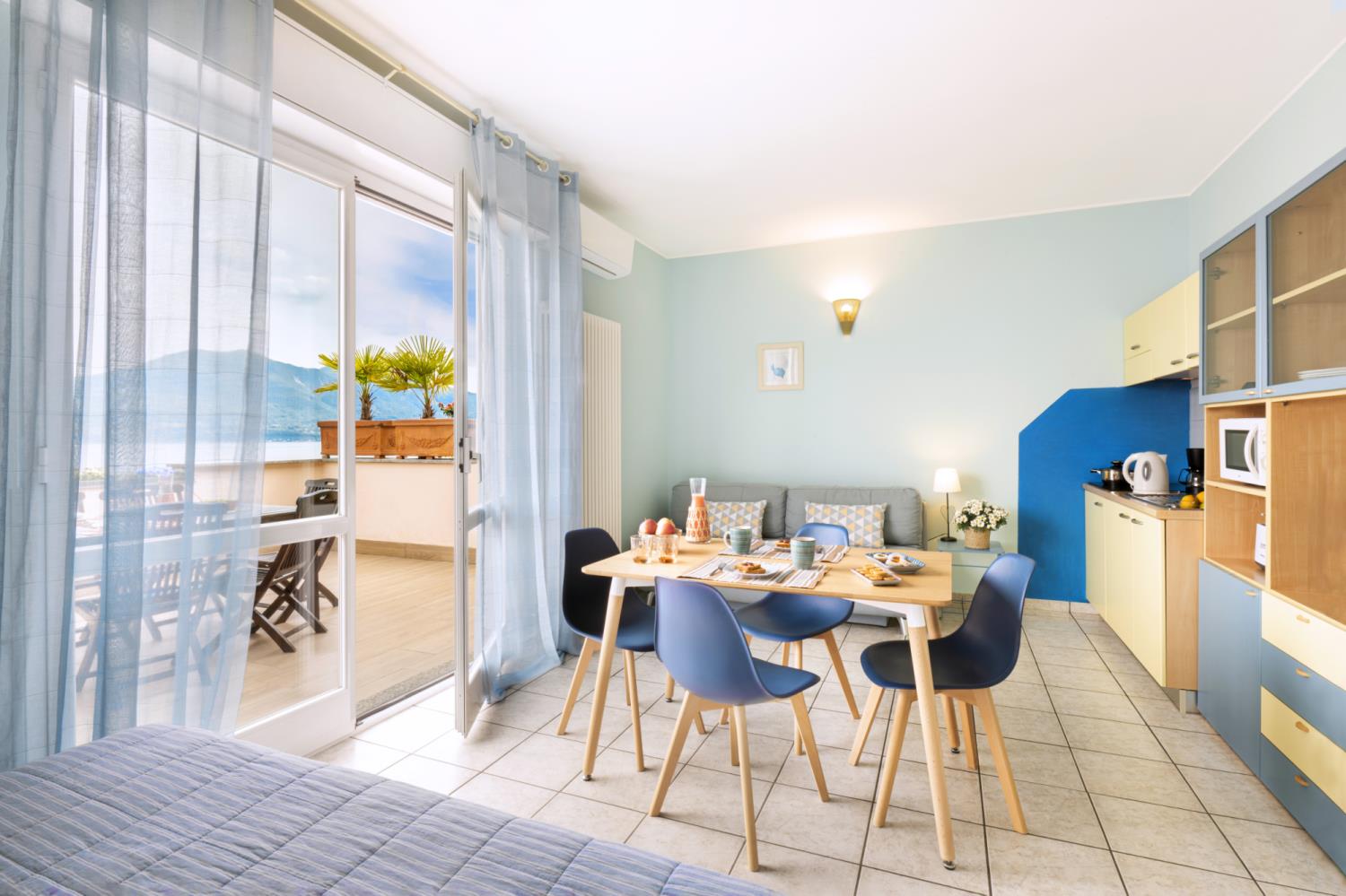 Bilocale 6 with balcony/terrace