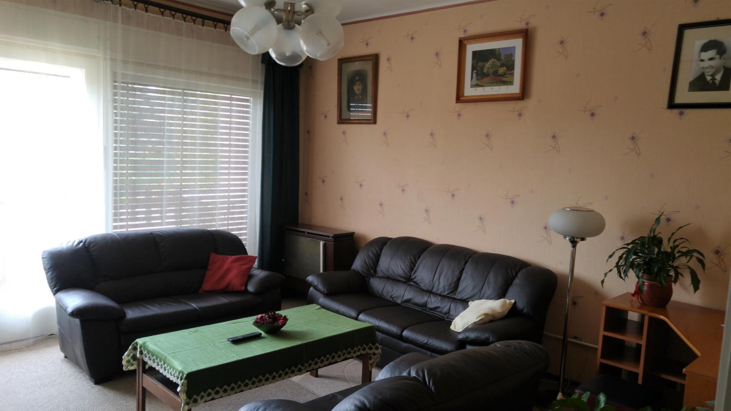 Crystal Apartement F