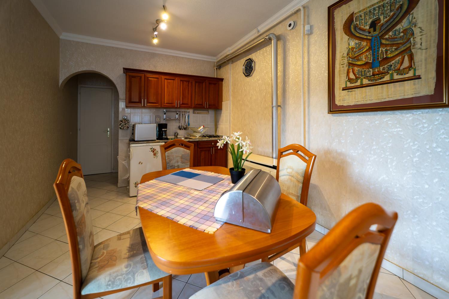 Pine Wood Apartment 6