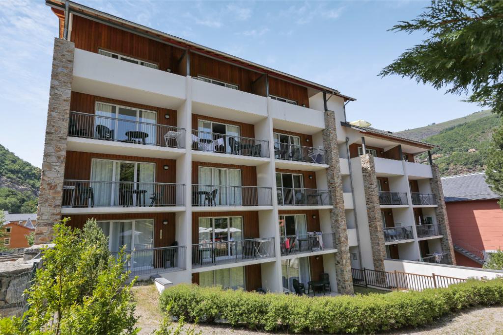 Les Trois Domaines 2p 4p