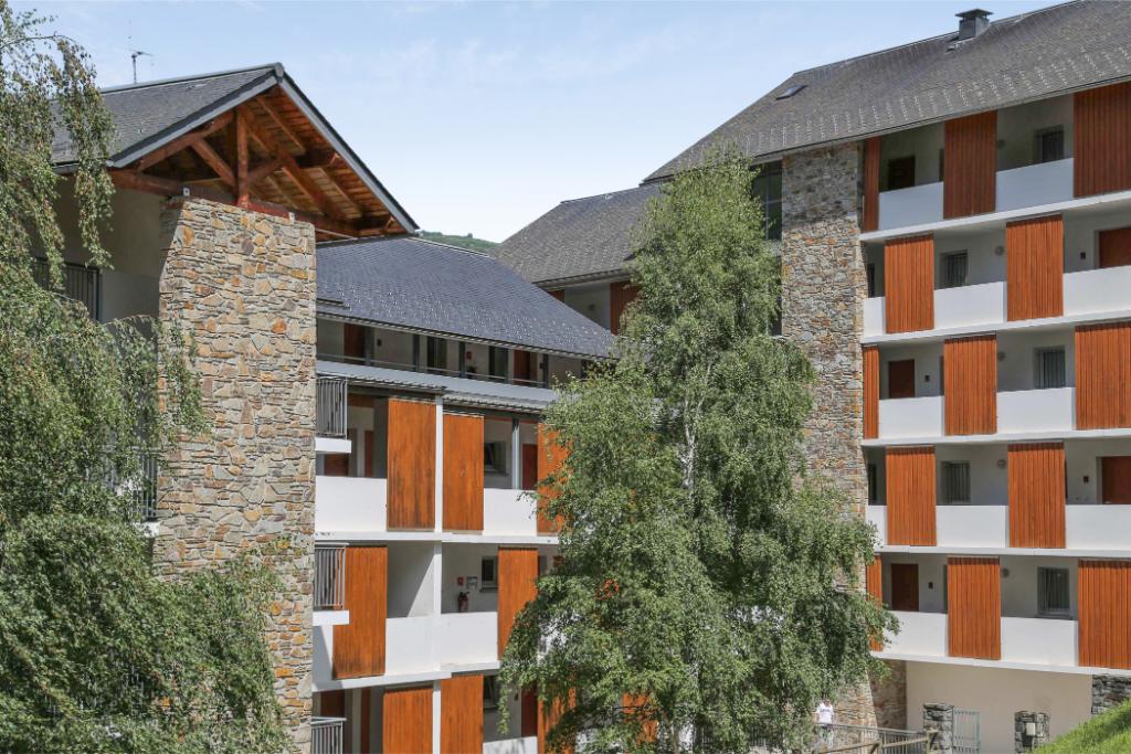 Les Trois Domaines 2p 4p