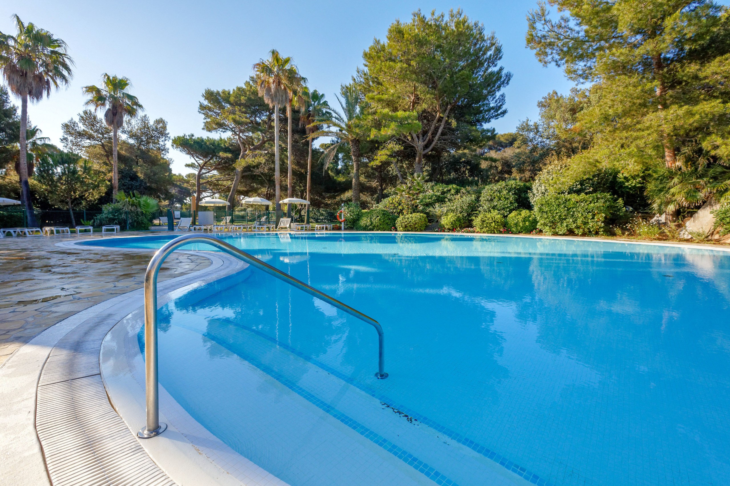 Residence La Pinede S4p Vue Jardin A/C