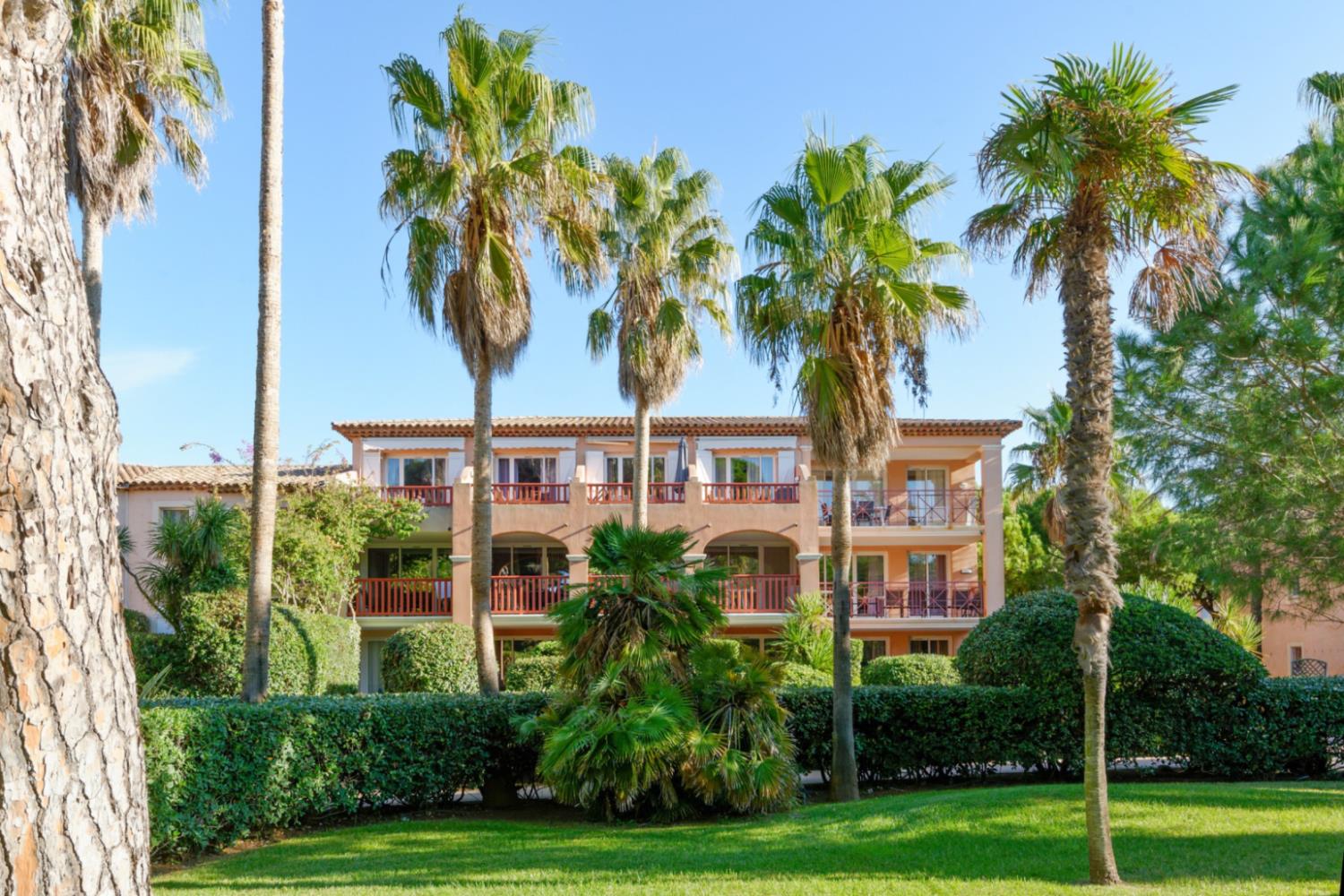 Residence La Pinede S4p Vue Jardin A/C