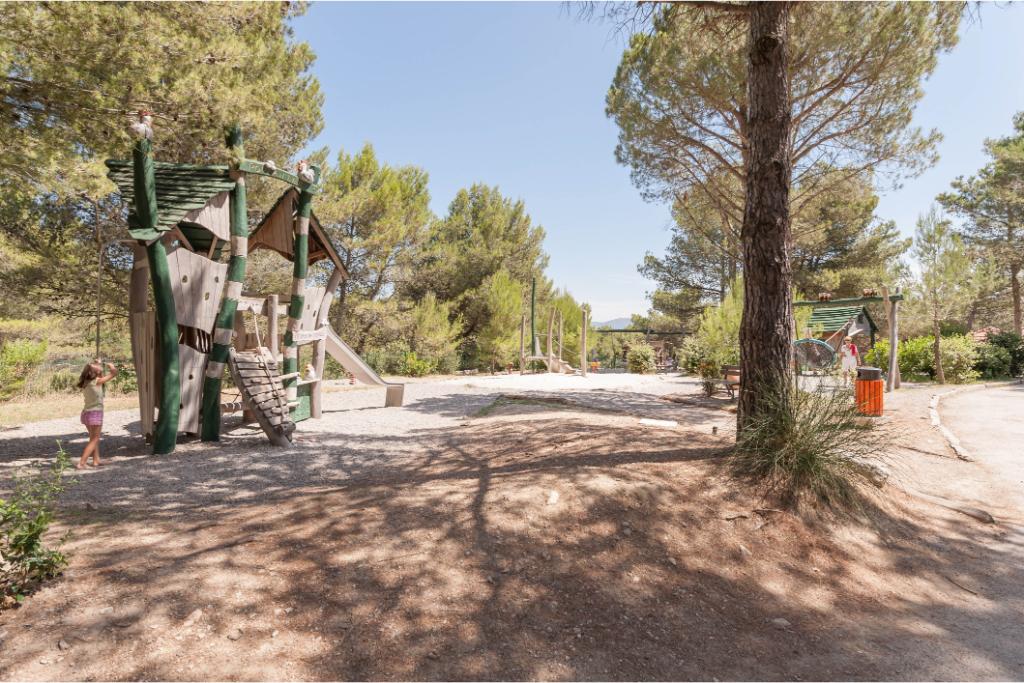 Pont Royal en Provence 3/4p 8 Sel