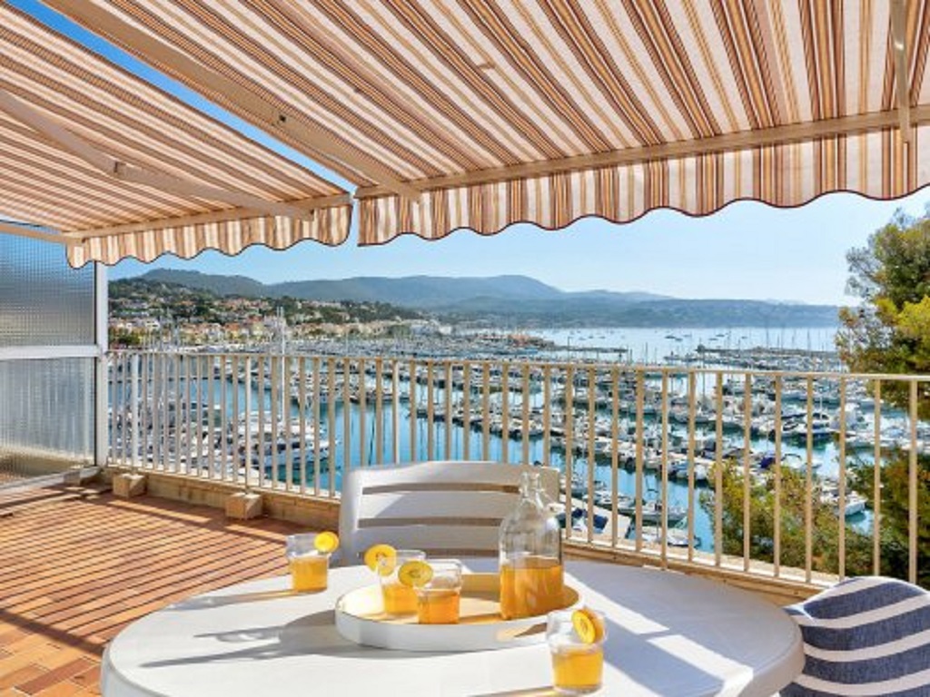 Bandol Port 4