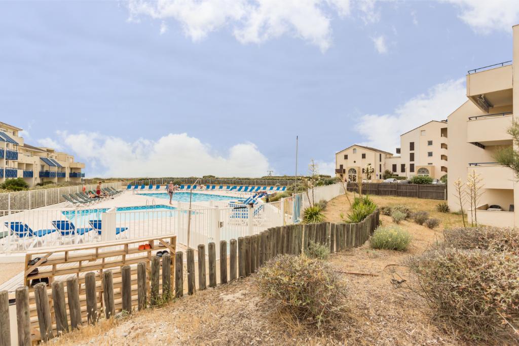 Bleu Marine Studio 3p