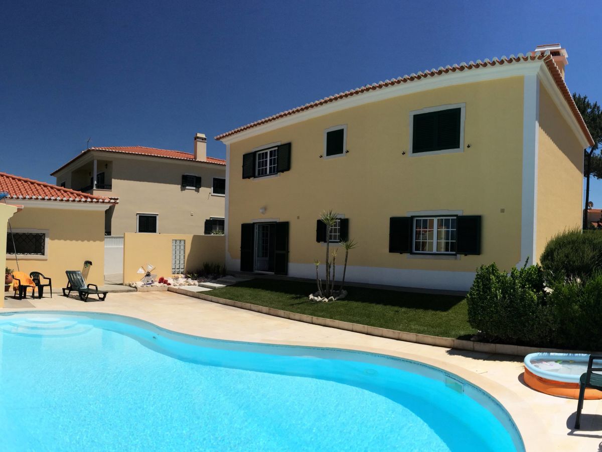 6-persons villa with private pool, Ericeira