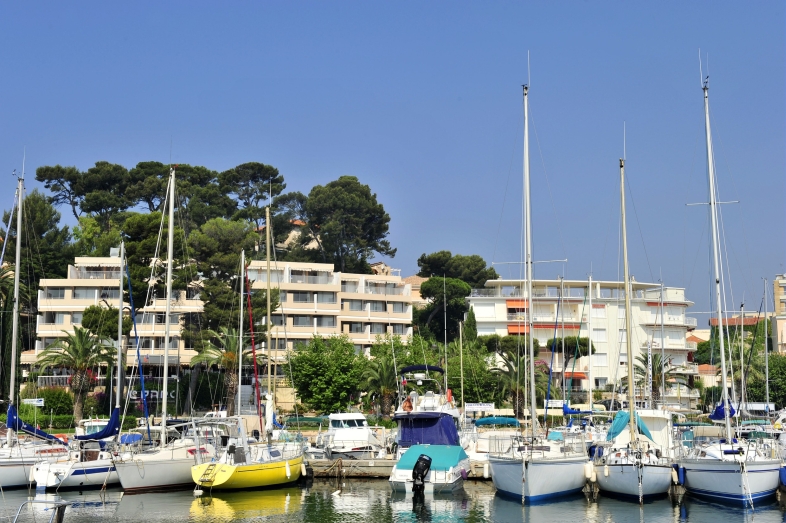 Bandol Port 2p6p