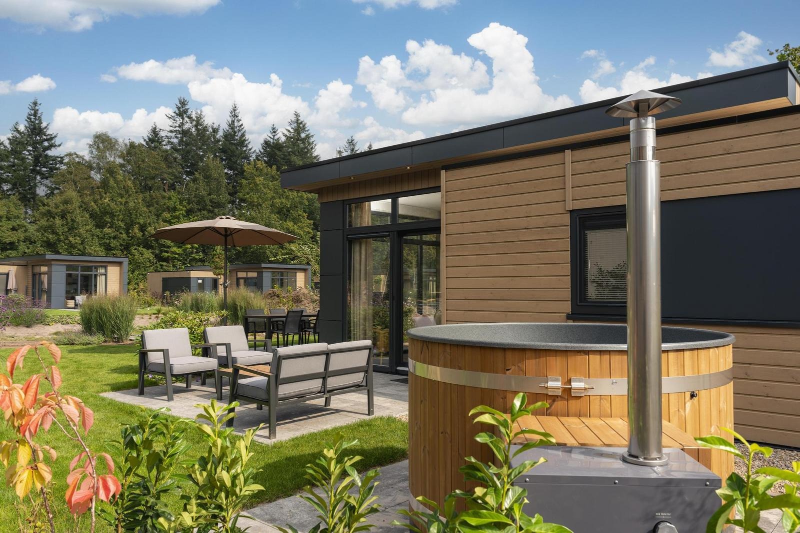 Cannenburch Deluxe met Hottub - 4 personen, Lieren