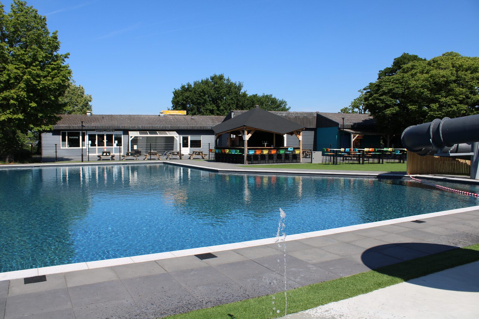 4-persoons Chalet aan het water op park Rhederlaagse Meren