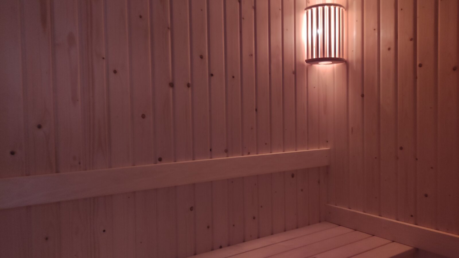Moderne vakantiewoning voor 4 personen op de Rhederlaagse Meren met Sauna