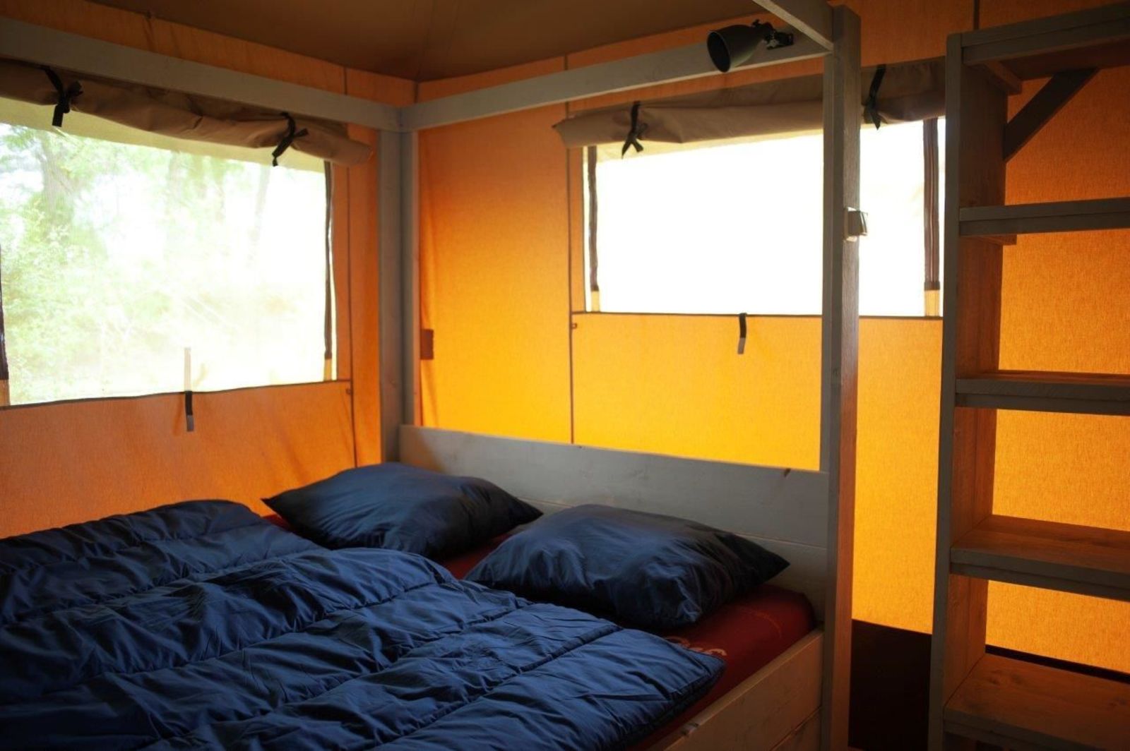 Safaritent villa voor maximaal 12 personen in Voorthuizen
