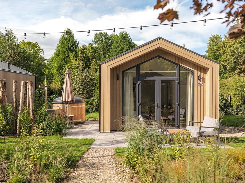 Tiny Lodge met hottub - 2 + 2 personen, Lieren